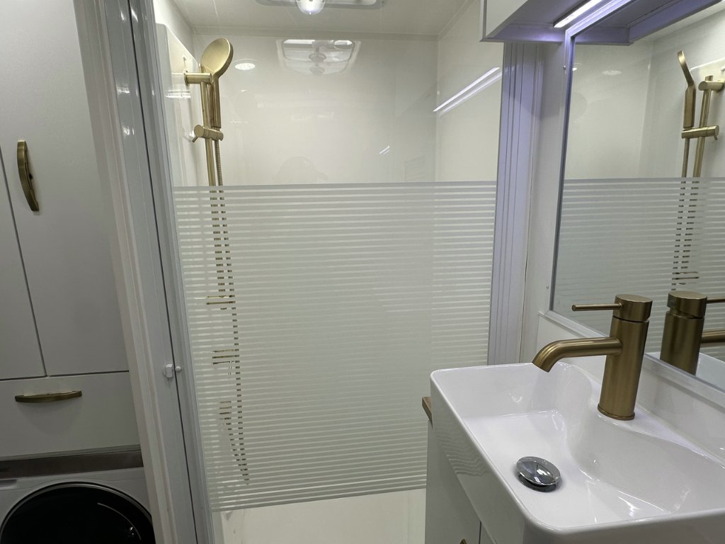 NEW 2026 LEADER CARAVANS GOLD LE CARAVAN 2 AXLE