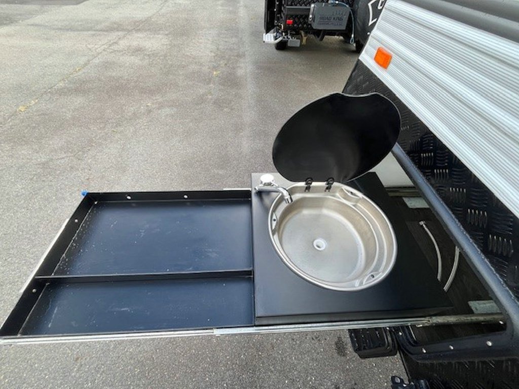 USED 2023 LEADER CARAVANS GOLD LE CARAVAN 2 AXLE