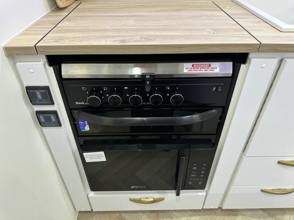 NEW 2026 LEADER CARAVANS GOLD LE CARAVAN 2 AXLE