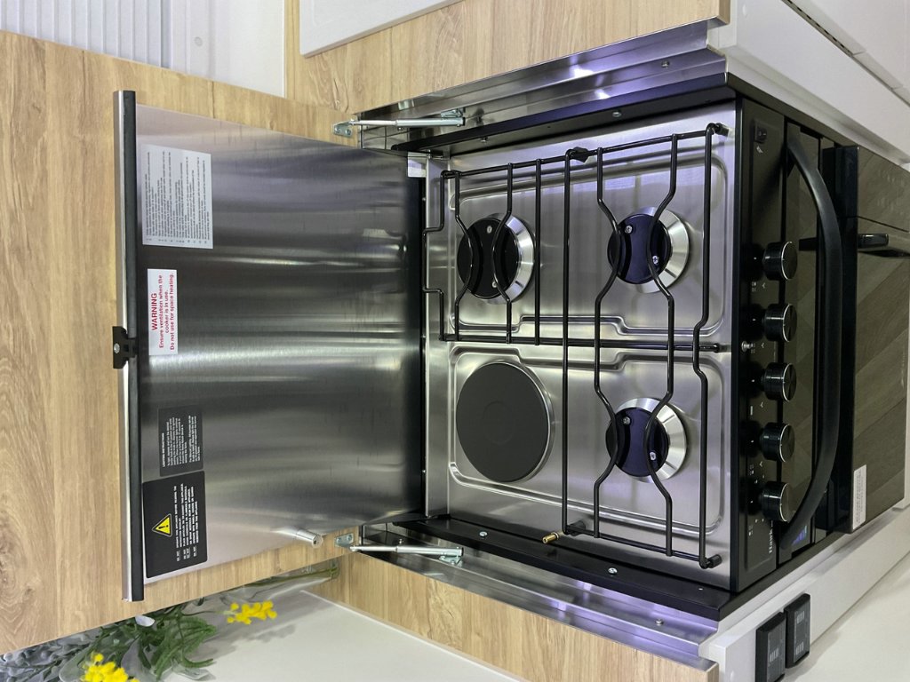 NEW 2026 LEADER CARAVANS GOLD LE CARAVAN 2 AXLE