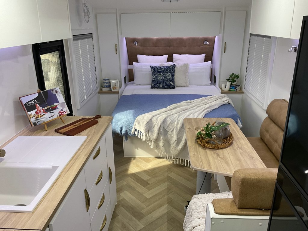 NEW 2026 LEADER CARAVANS GOLD LE CARAVAN 2 AXLE