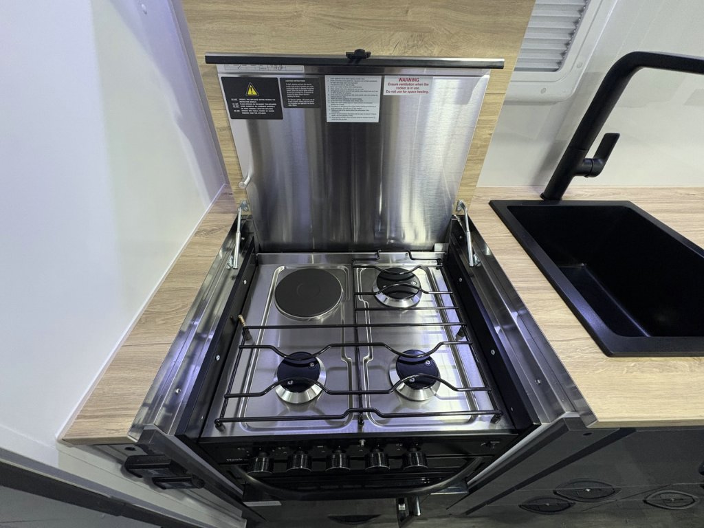 NEW 2026 LEADER CARAVANS GOLD LE CARAVAN 2 AXLE