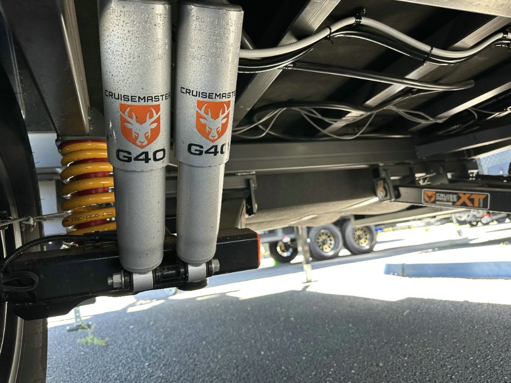 NEW 2025 SUPREME TERRITORY HYBRID CARAVAN 1 AXLE