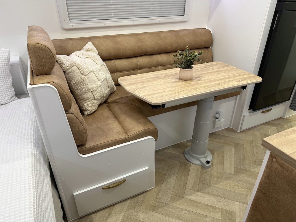 NEW 2026 LEADER CARAVANS GOLD LE CARAVAN 2 AXLE