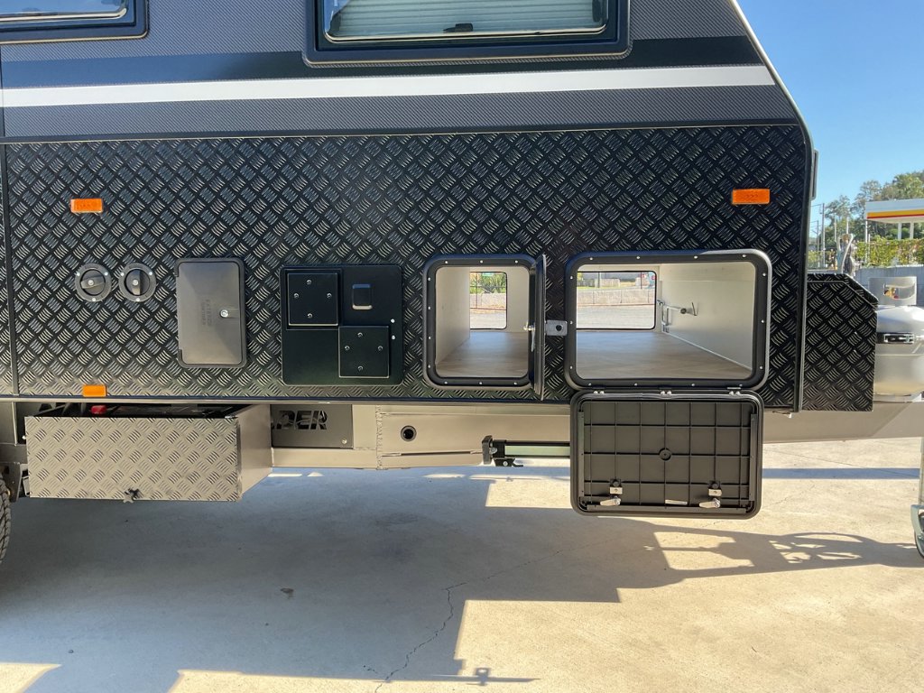 NEW 2026 LEADER CARAVANS GOLD LE DIRT ROADER CARAVAN 2 AXLE