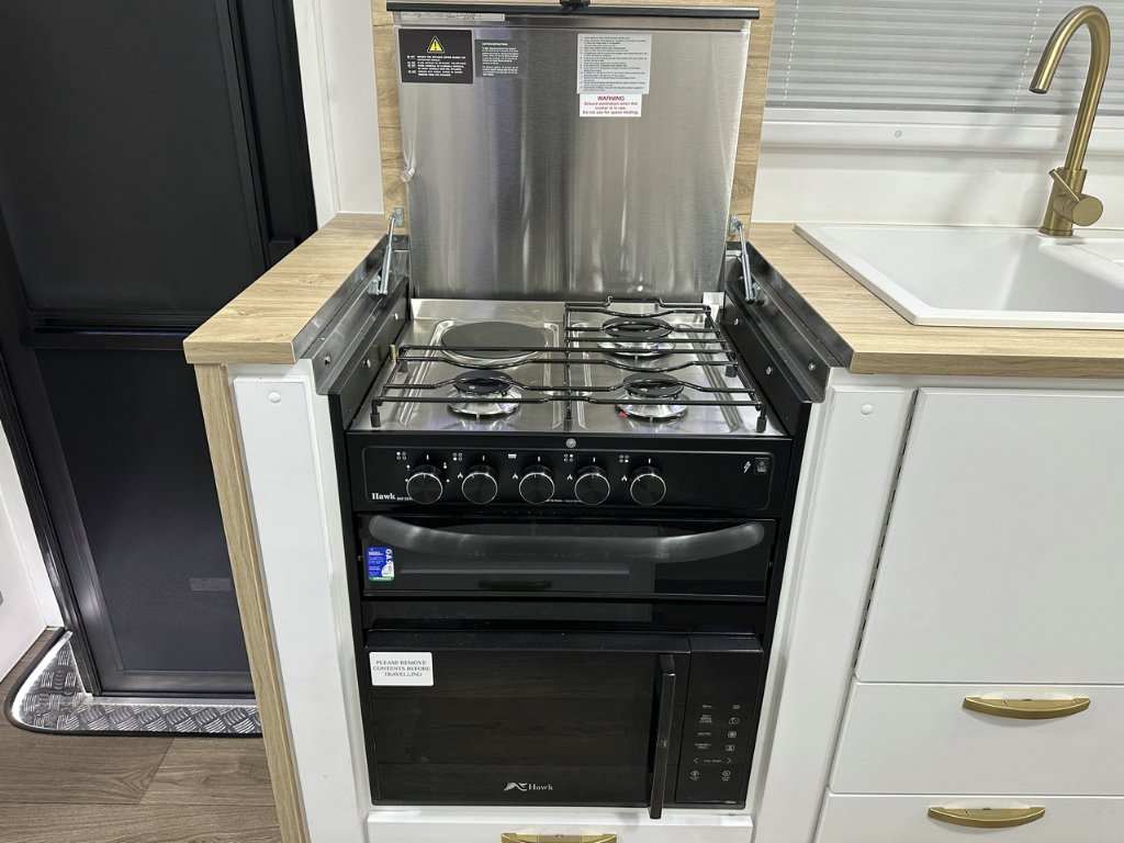 NEW 2026 SUPREME TERRITORY CARAVAN 2 AXLE