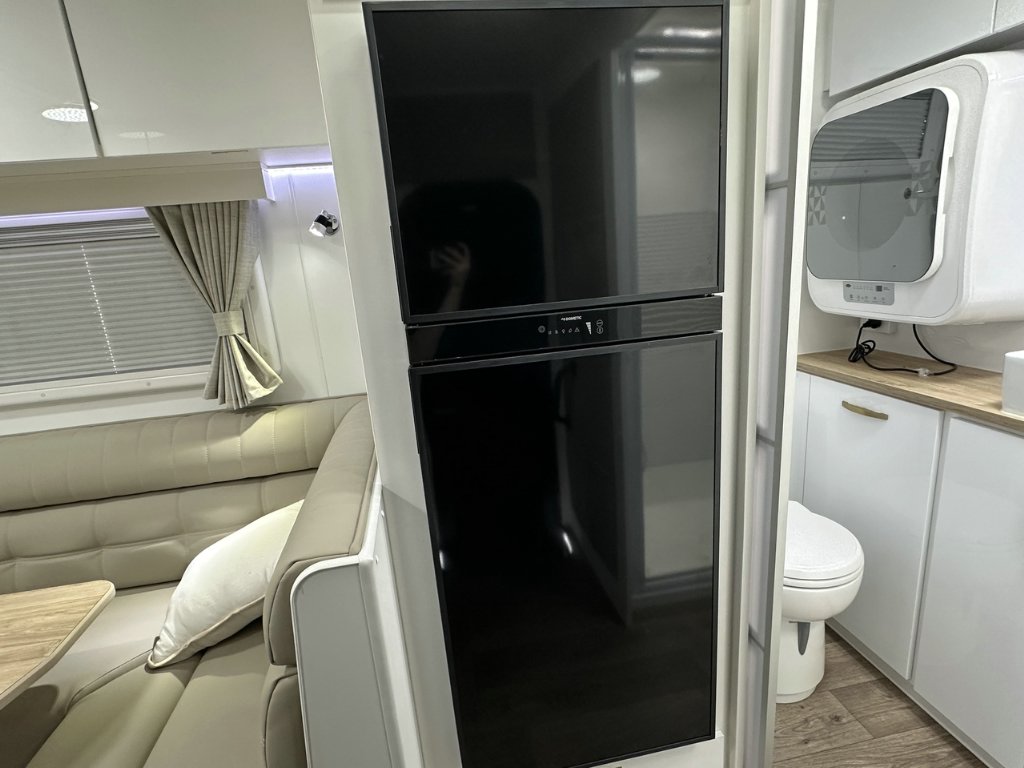 NEW 2026 SUPREME TERRITORY CARAVAN 2 AXLE