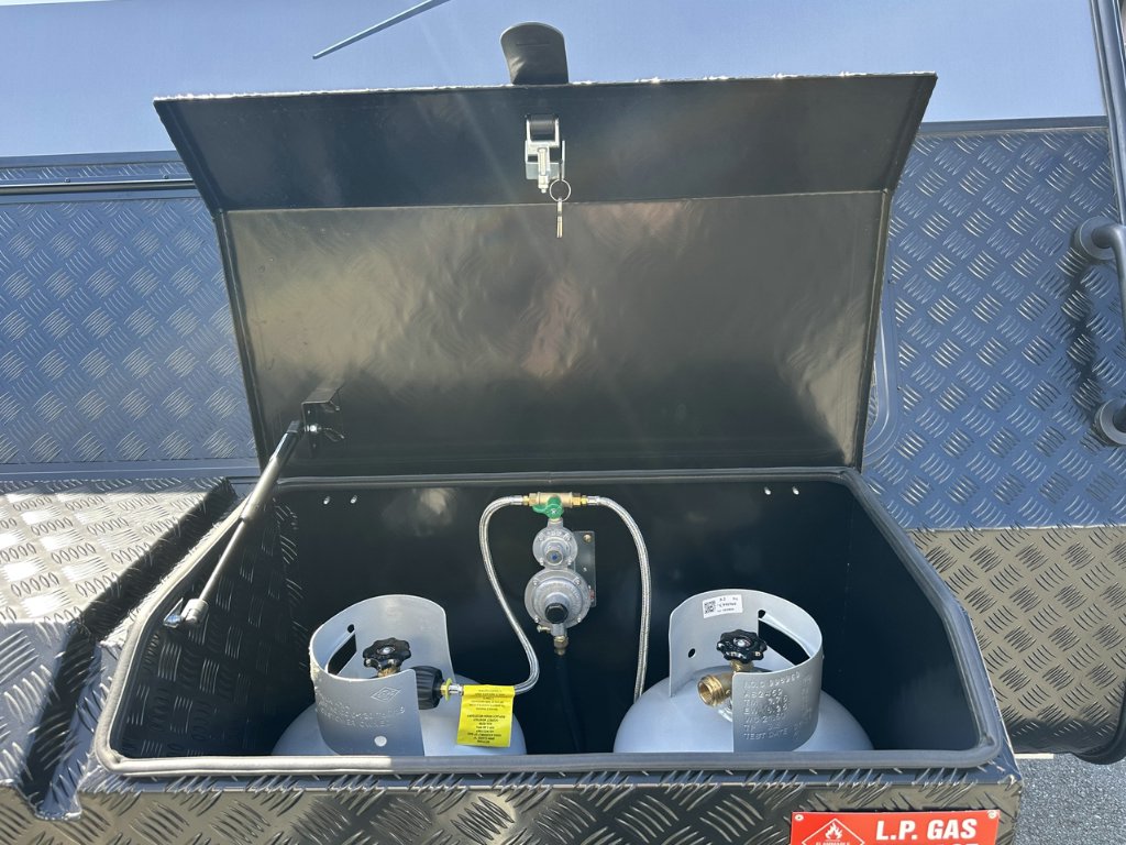 NEW 2026 SUPREME TERRITORY CARAVAN 2 AXLE