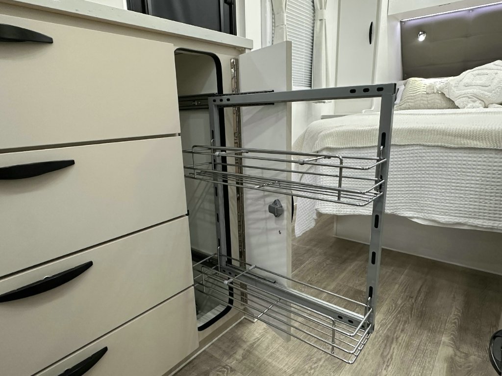 NEW 2025 SUPREME EXECUTIVE CARAVAN 2 AXLE