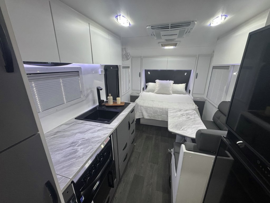 NEW 2026 LEADER CARAVANS GOLD LE CARAVAN 2 AXLE