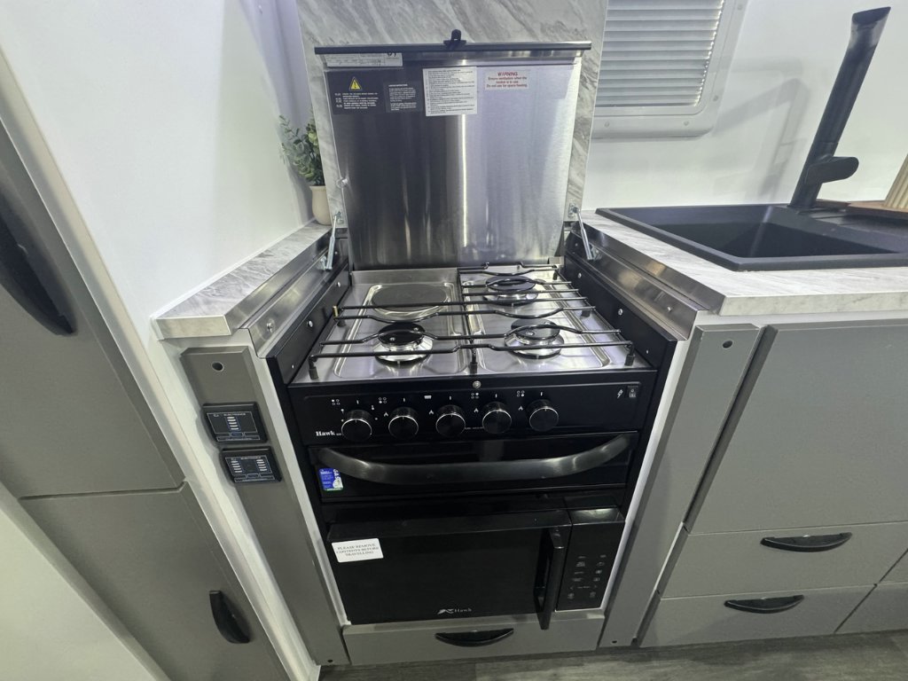 NEW 2026 LEADER CARAVANS GOLD LE CARAVAN 2 AXLE