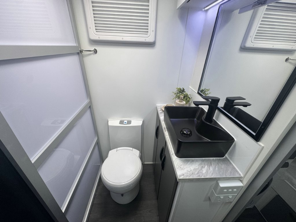 NEW 2026 LEADER CARAVANS GOLD LE CARAVAN 2 AXLE
