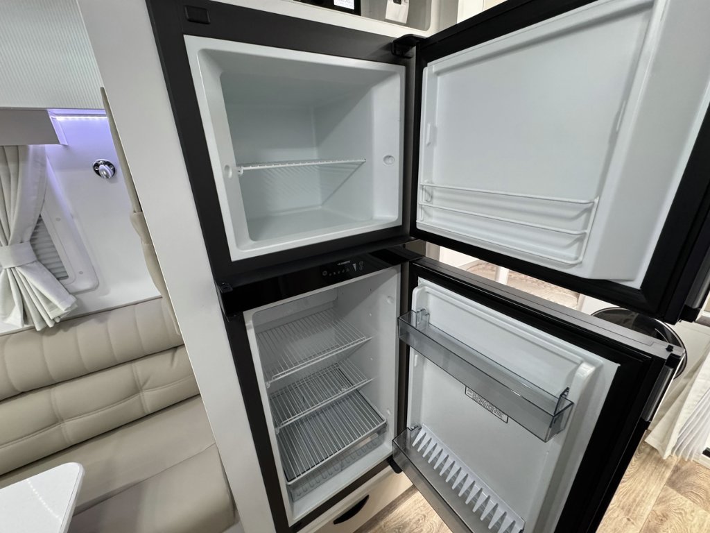 NEW 2026 LEADER CARAVANS XPEDITION CARAVAN 2 AXLE