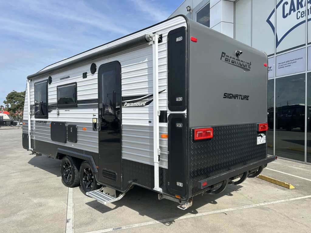 USED 2021 PARAMOUNT SIGNATURE 196 CARAVAN 2 AXLE