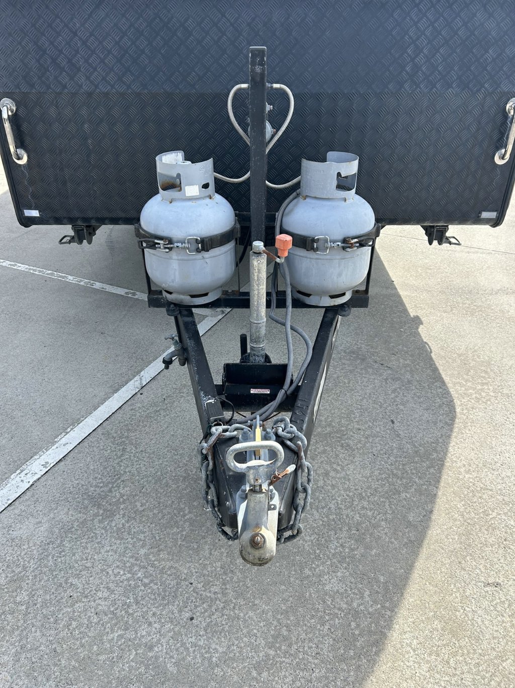 USED 2021 PARAMOUNT SIGNATURE 196 CARAVAN 2 AXLE
