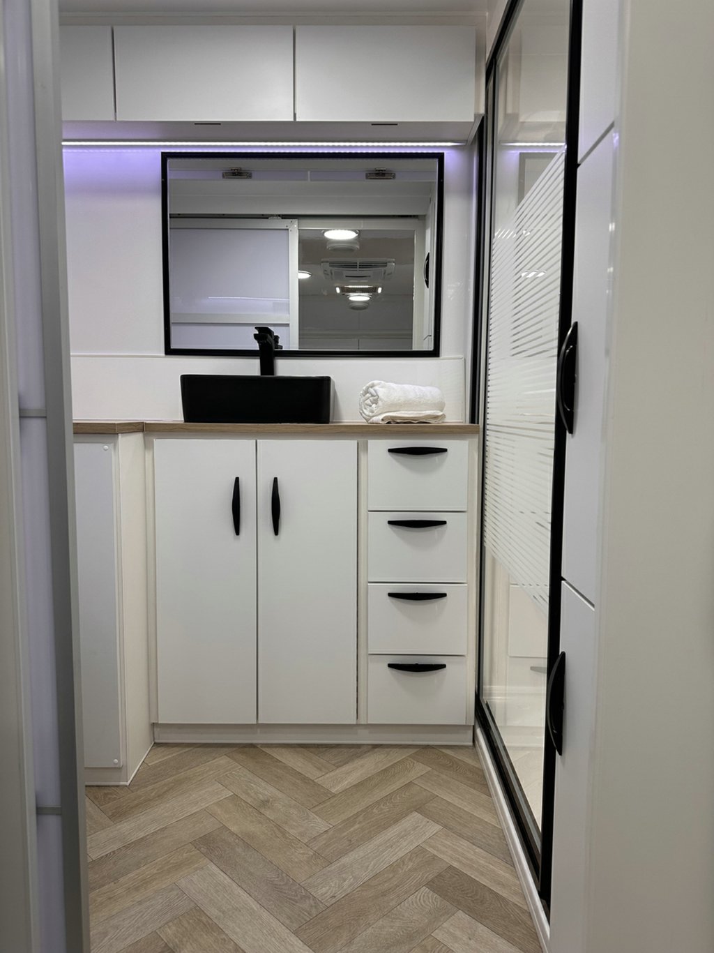 NEW 2026 SUPREME CLASSIC TOURER CARAVAN 2 AXLE