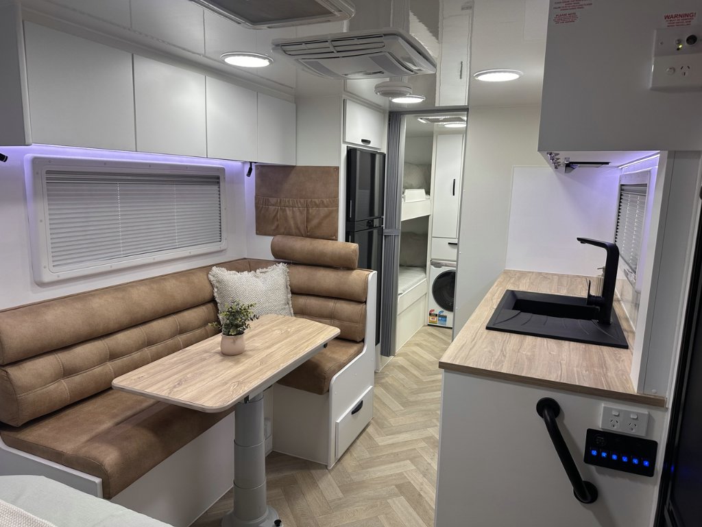NEW 2026 LEADER CARAVANS GOLD LE CARAVAN 2 AXLE