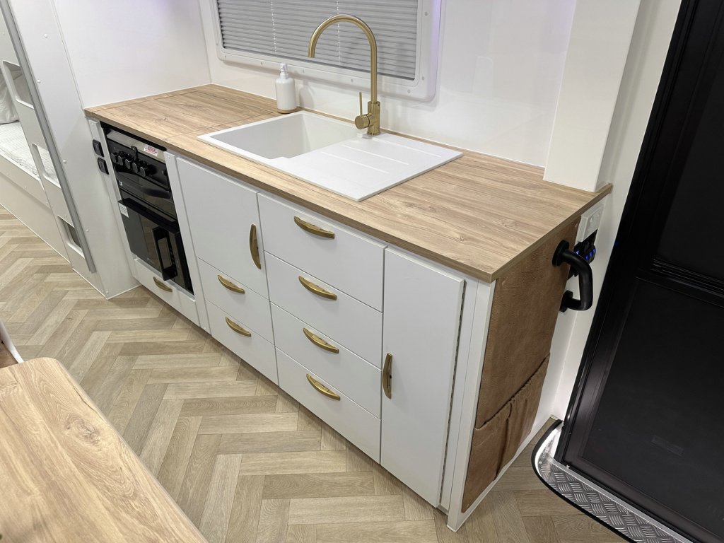 NEW 2026 LEADER CARAVANS GOLD LE CARAVAN 2 AXLE
