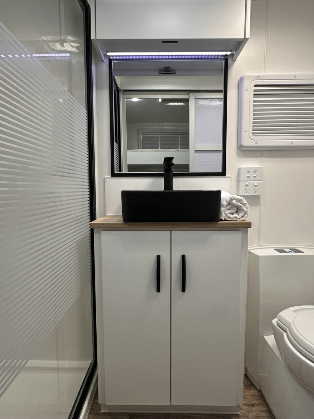 NEW 2026 LEADER CARAVANS GOLD LE CARAVAN 2 AXLE