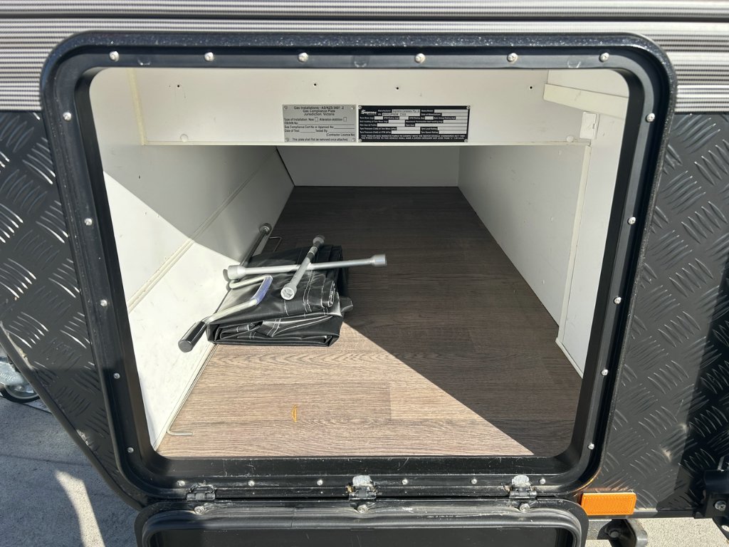 USED 2023 SUPREME CLASSIC TOURER CARAVAN 1 AXLE