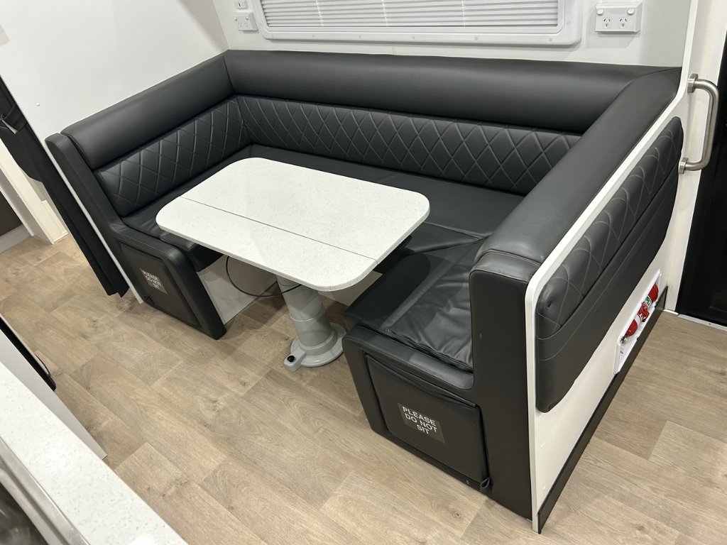 USED 2021 NEW AGE MANTA RAY CARAVAN 2 AXLE
