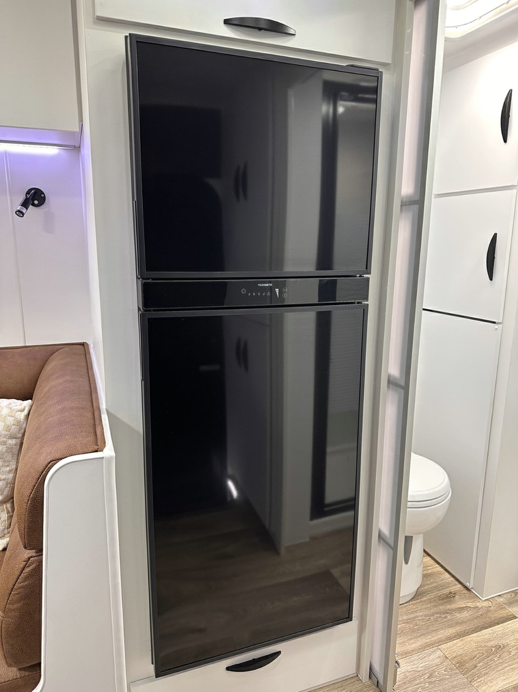 NEW 2026 SUPREME CLASSIC TOURER CARAVAN 2 AXLE