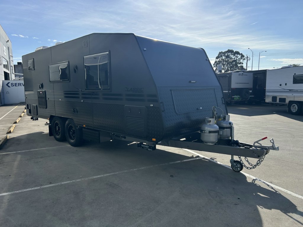 NEW 2026 SUPREME CLASSIC TOURER CARAVAN 2 AXLE
