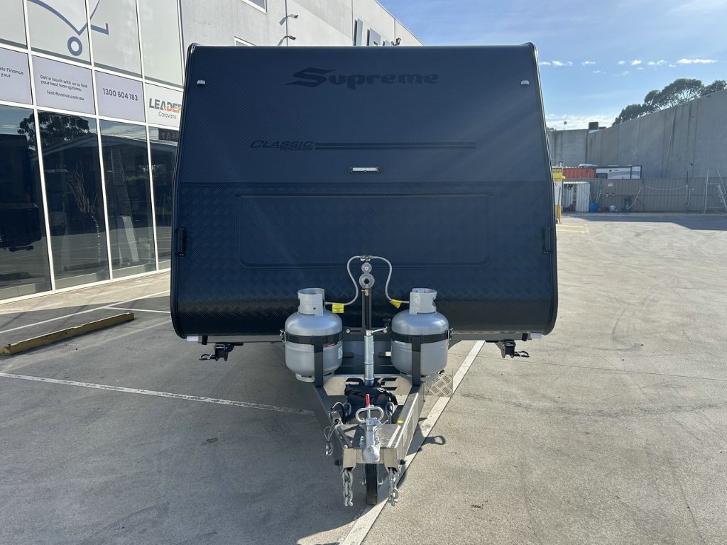 NEW 2026 SUPREME CLASSIC TOURER CARAVAN 2 AXLE