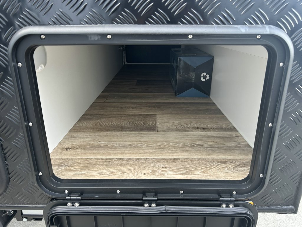 NEW 2026 LEADER CARAVANS GOLD LE DIRT ROADER CARAVAN 2 AXLE
