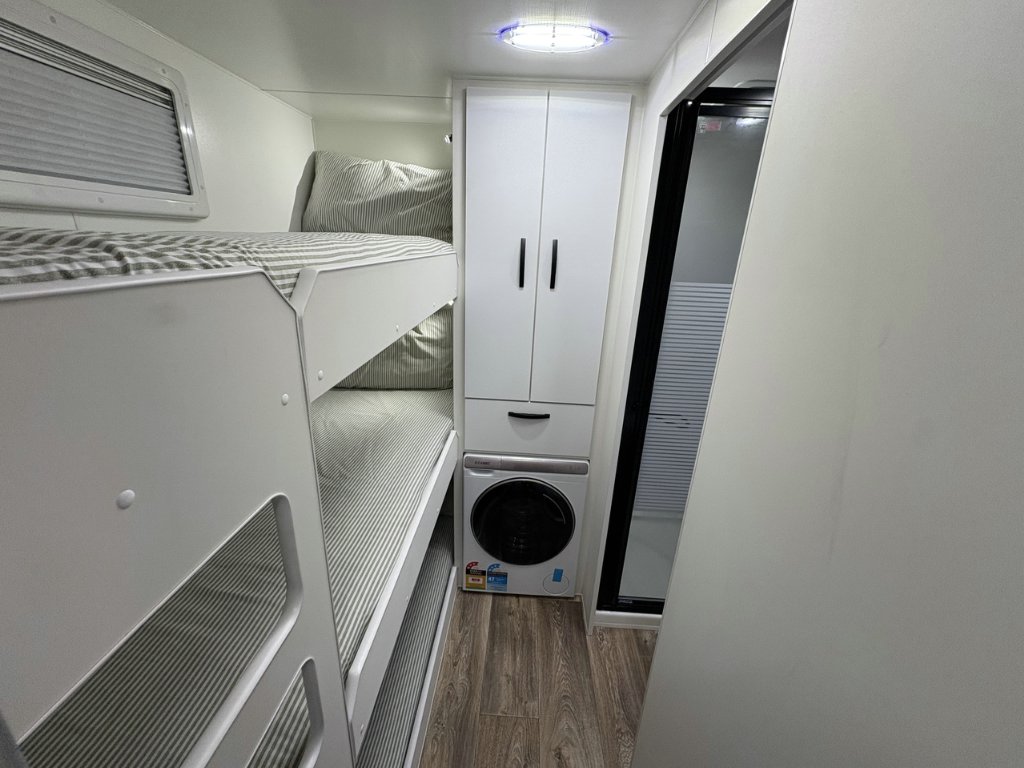NEW 2026 LEADER CARAVANS GOLD LE CARAVAN 2 AXLE