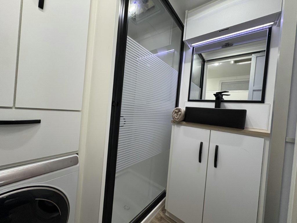 NEW 2026 LEADER CARAVANS GOLD LE CARAVAN 2 AXLE