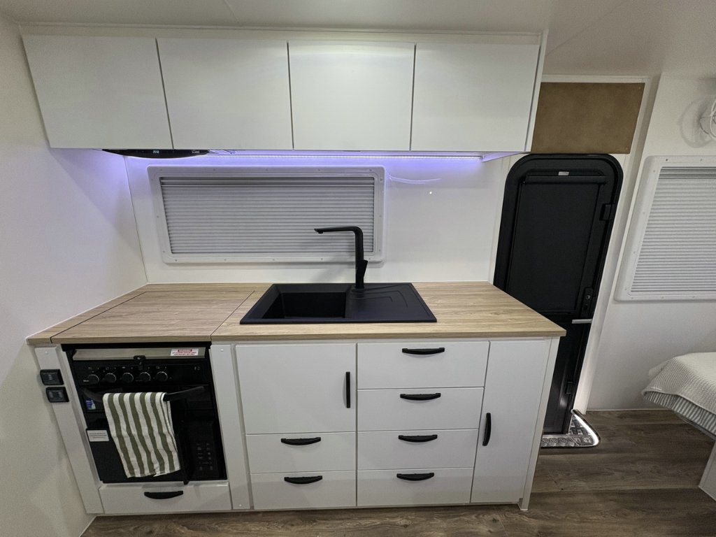 NEW 2026 LEADER CARAVANS GOLD LE CARAVAN 2 AXLE