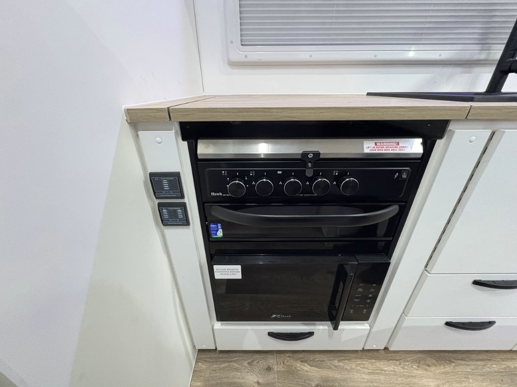 NEW 2026 LEADER CARAVANS GOLD LE CARAVAN 2 AXLE