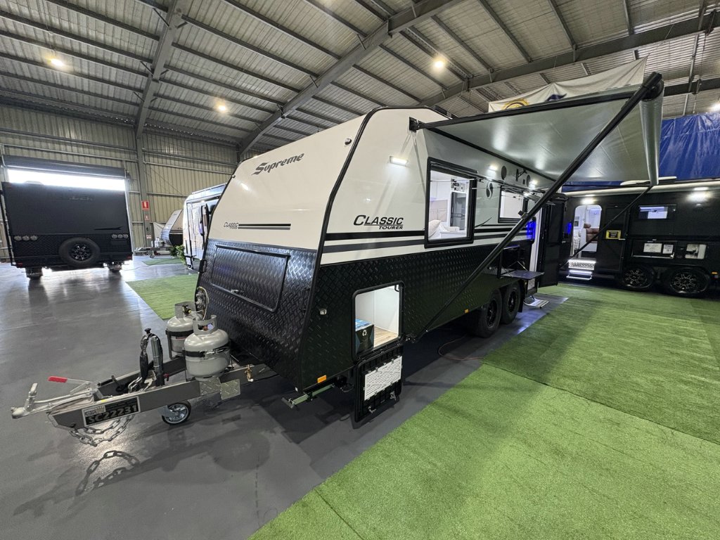 NEW 2026 SUPREME CLASSIC TOURER CARAVAN 2 AXLE