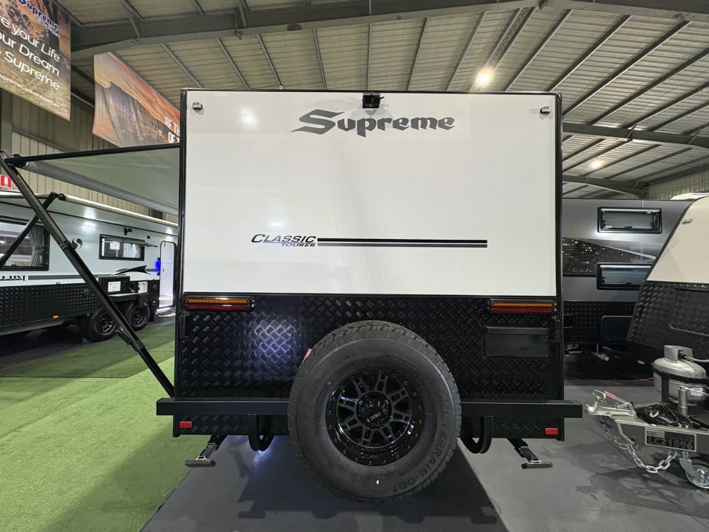 NEW 2026 SUPREME CLASSIC TOURER CARAVAN 2 AXLE