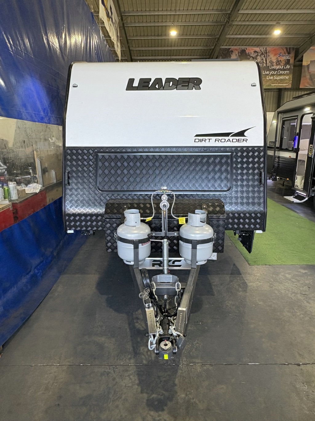 NEW 2026 LEADER CARAVANS GOLD LE DIRT ROADER CARAVAN 2 AXLE