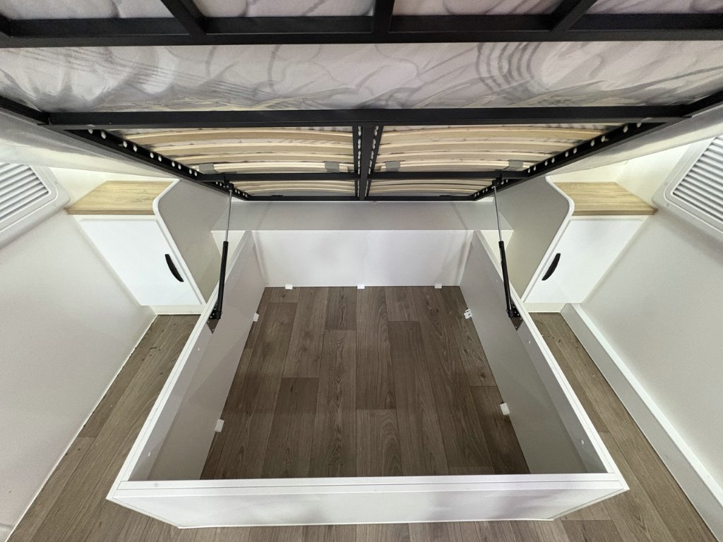 NEW 2026 LEADER CARAVANS GOLD LE DIRT ROADER CARAVAN 2 AXLE