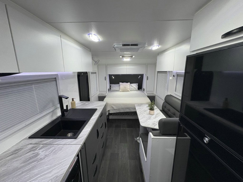 NEW 2026 LEADER CARAVANS GOLD LE CARAVAN 2 AXLE