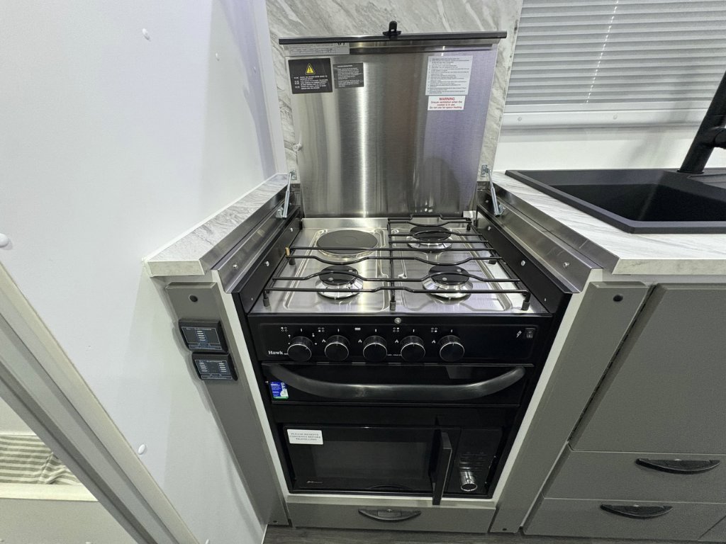 NEW 2026 LEADER CARAVANS GOLD LE CARAVAN 2 AXLE