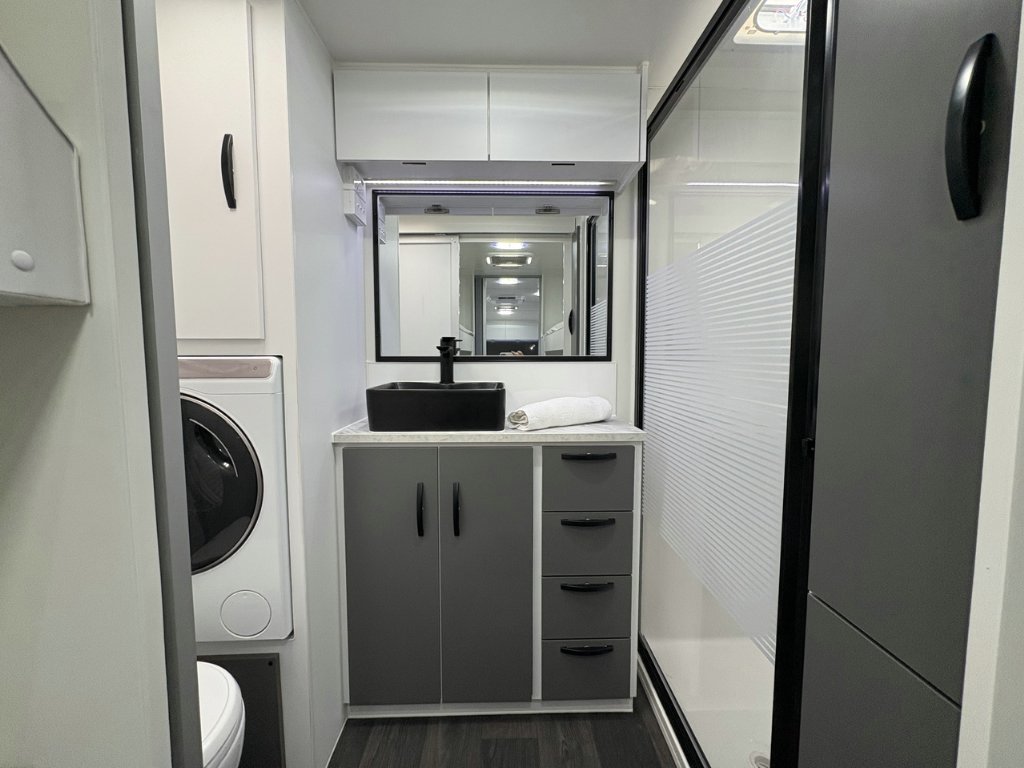NEW 2026 LEADER CARAVANS GOLD LE CARAVAN 2 AXLE