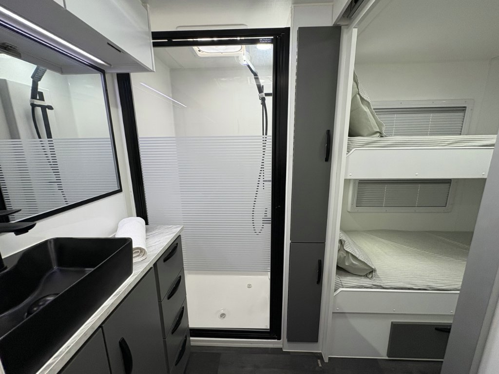NEW 2026 LEADER CARAVANS GOLD LE CARAVAN 2 AXLE
