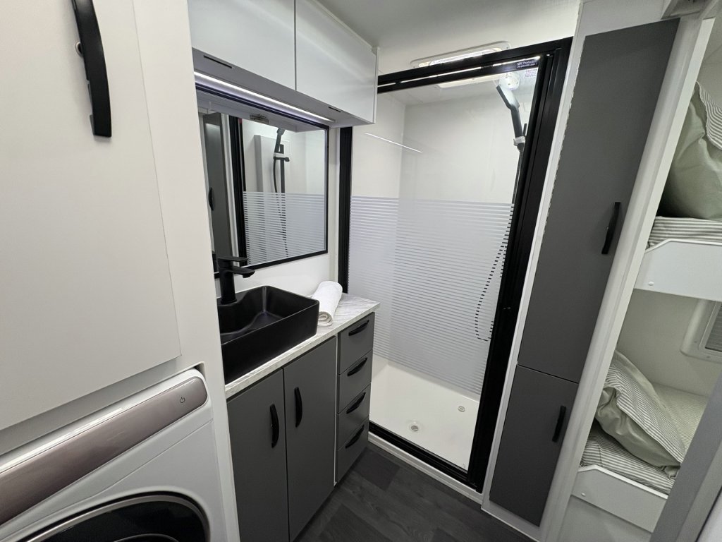 NEW 2026 LEADER CARAVANS GOLD LE CARAVAN 2 AXLE