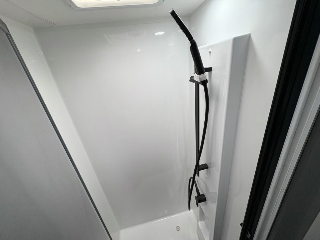 NEW 2026 LEADER CARAVANS GOLD LE CARAVAN 2 AXLE