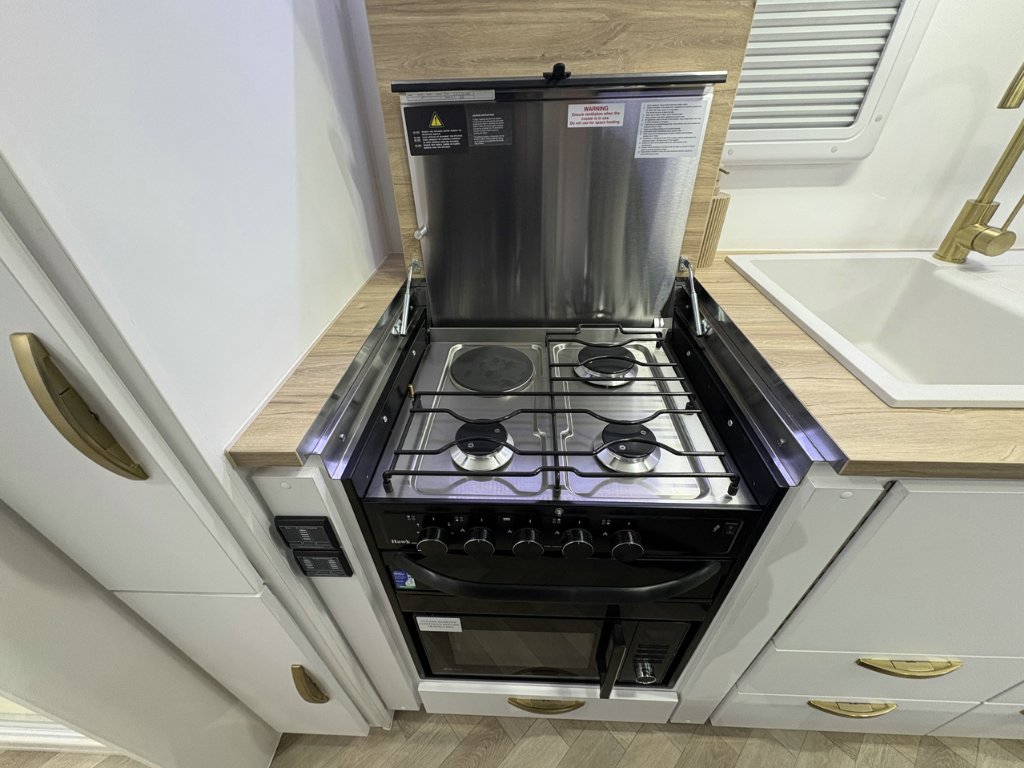 NEW 2026 LEADER CARAVANS GOLD LE CARAVAN 2 AXLE