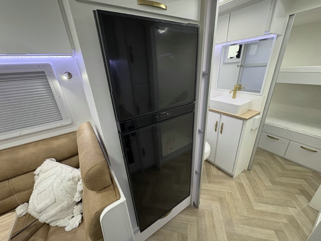 NEW 2026 LEADER CARAVANS GOLD LE CARAVAN 2 AXLE