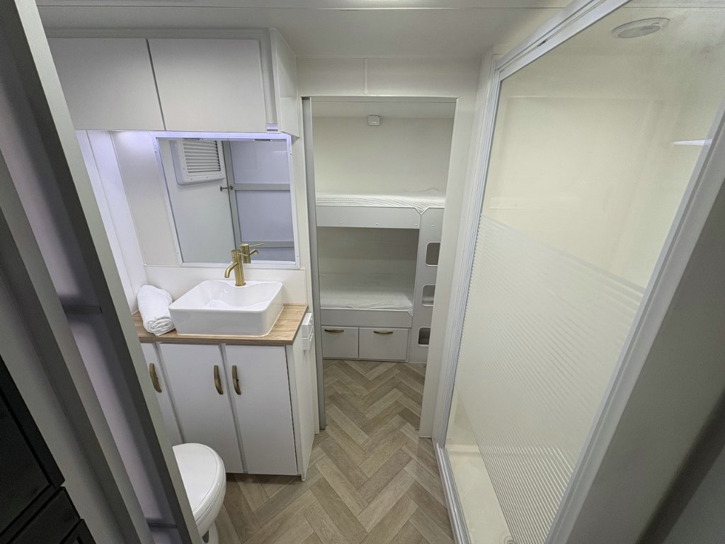 NEW 2026 LEADER CARAVANS GOLD LE CARAVAN 2 AXLE