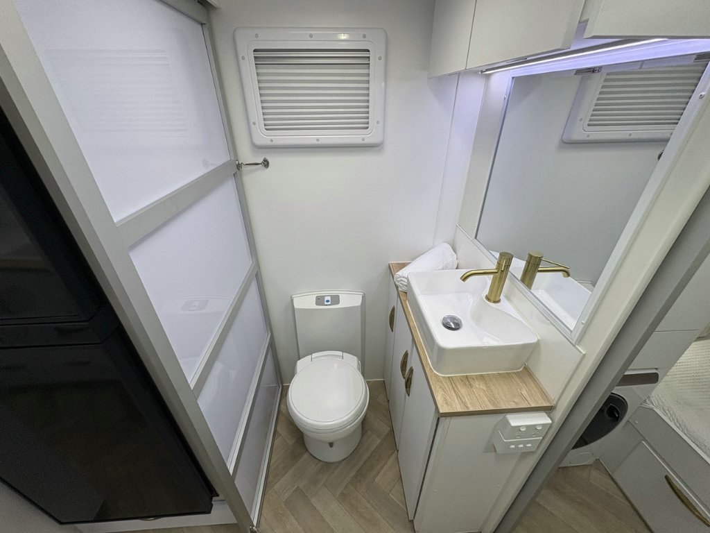 NEW 2026 LEADER CARAVANS GOLD LE CARAVAN 2 AXLE
