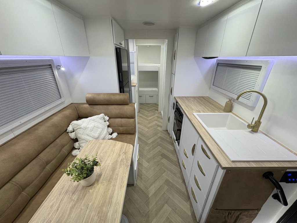 NEW 2026 LEADER CARAVANS GOLD LE CARAVAN 2 AXLE