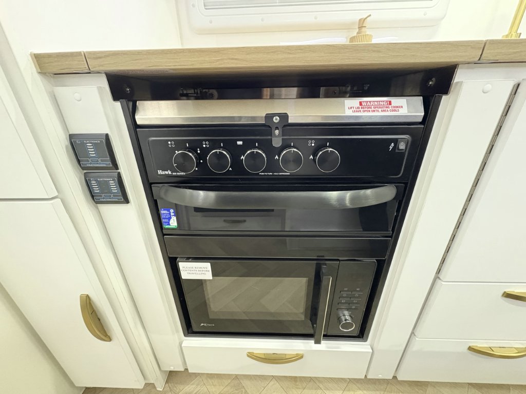 NEW 2026 LEADER CARAVANS GOLD LE CARAVAN 2 AXLE