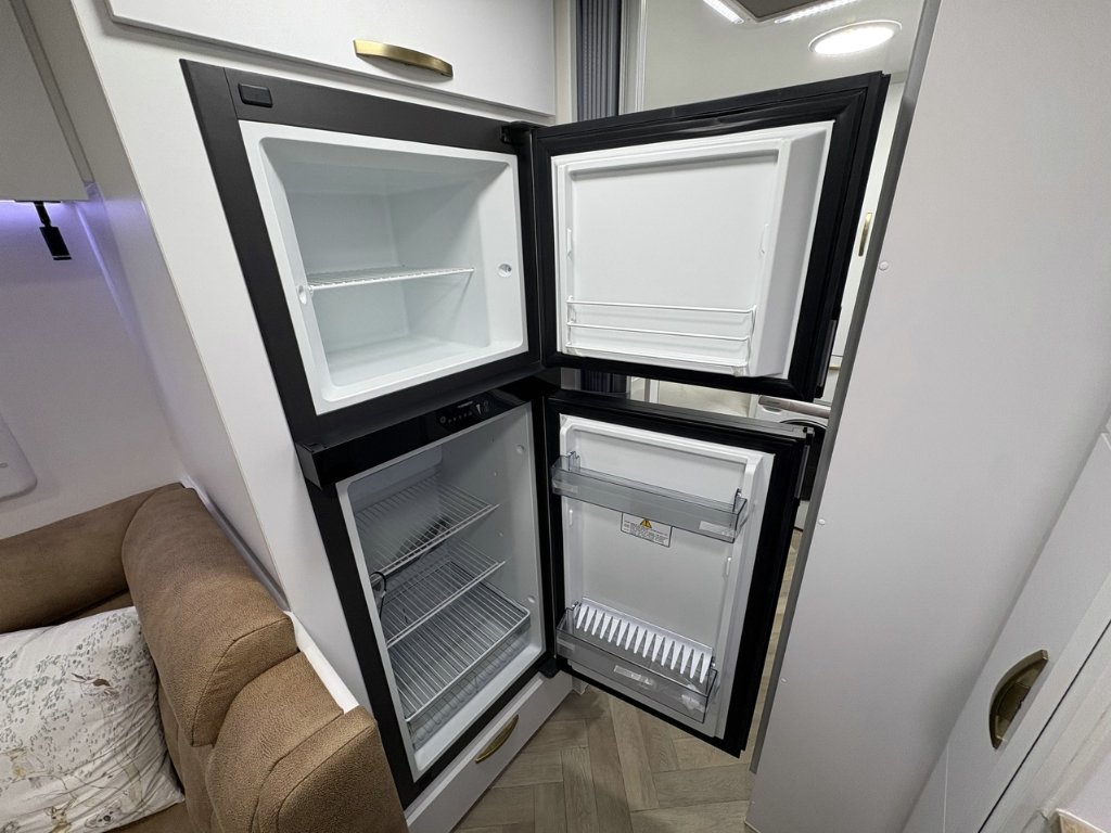NEW 2026 LEADER CARAVANS GOLD LE 20K SERIES CARAVAN 2 AXLE